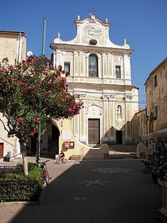 Riva Ligure: sabato prossimo il pranzo di Natale per gli ultrasettantenti organizzato dal Comune Riva Ligure: sabato prossimo il pranzo di Natale per gli ultrasettantenti organizzato dal Comune