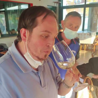 Sanremo: dalla provincia di Cuneo il gruppo 'Le Nuvole' partecipa al primo corso per sommelier speciali Sanremo: dalla provincia di Cuneo il gruppo 'Le Nuvole' partecipa al primo corso per sommelier speciali