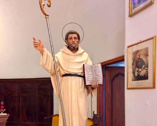 Santa messa e processione, Ventimiglia celebra San Bernardo (Foto) Santa messa e processione, Ventimiglia celebra San Bernardo (Foto)