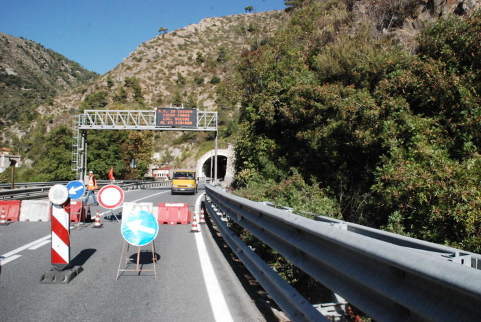 Chiusura della Statale 20: lettore "Paradossale non far passare tutti sul vecchio tratto!"