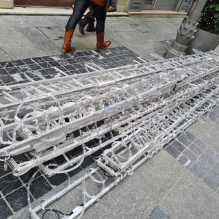 Sanremo omaggia Toto Cutugno: le parole de “L’italiano” illumineranno via Matteotti Sanremo omaggia Toto Cutugno: le parole de “L’italiano” illumineranno via Matteotti