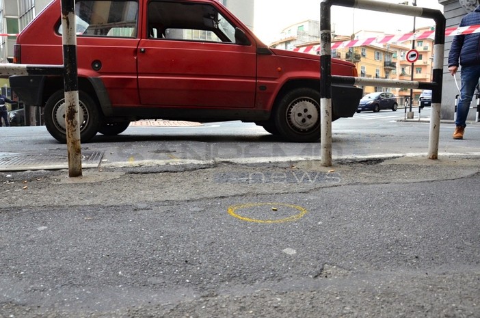 Sanremo: lite tra un italiano e un magrebino finisce con due colpi di pistola (foto e video)