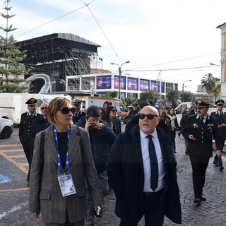 Festival di Sanremo 2024: ultima riunione del Tavolo per la sicurezza, ok della Commissione al palco in piazza