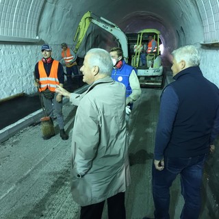 Imperia: nuovo sopralluogo del Sindaco Scajola questa mattina sul cantiere dei lavori di galleria Gastaldi (Foto)