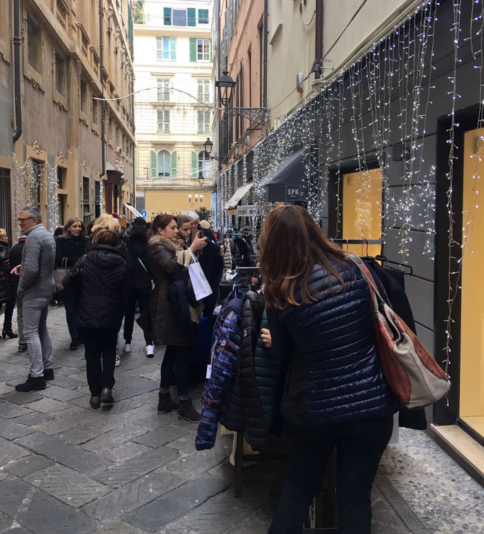 Sanremo: funziona il binomio tra Festival e ‘Saldi di Gioia’, edizione 2017 migliore della precedente Sanremo: funziona il binomio tra Festival e ‘Saldi di Gioia’, edizione 2017 migliore della precedente