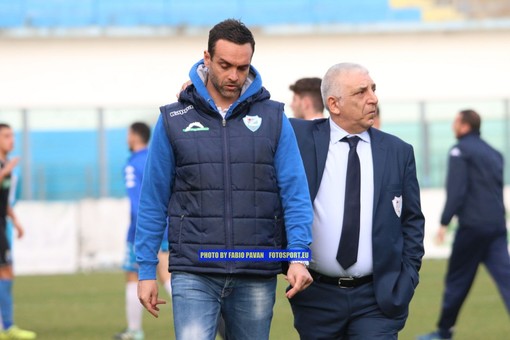 Calcio, Serie D. Crisi Sanremese, la squadra dalla parte di mister Nicola Ascoli: "Siamo sicuri che è la persona più adatta per tirarci fuori da questo momento" Calcio, Serie D. Crisi Sanremese, la squadra dalla parte di mister Nicola Ascoli: "Siamo sicuri che è la persona più adatta per tirarci fuori da questo momento"