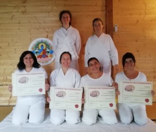 Camporosso: consegnati i diplomi di formazione shiatsu della scuola Enkei Camporosso: consegnati i diplomi di formazione shiatsu della scuola Enkei