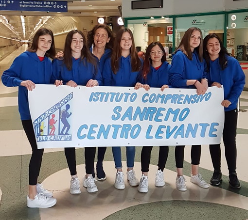Pallavolo: la squadra del Comprensivo Centro Levante di Sanremo alla Festa Nazionale dello Sport Scolastico
