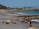 Imperia: bagnanti nella 'spiaggia' inquisita del Parco Urbano San Leonardo, nessun cartello di divieto presente Imperia: bagnanti nella 'spiaggia' inquisita del Parco Urbano San Leonardo, nessun cartello di divieto presente