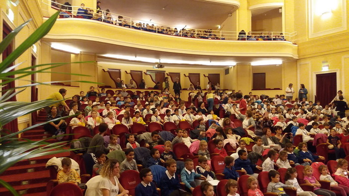 Sanremo: giovedì e venerdì al Casinò, concerti per le scuole ‘L’Orchestra racconta... fate, elfi, gnomi e giganti’ Sanremo: giovedì e venerdì al Casinò, concerti per le scuole ‘L’Orchestra racconta... fate, elfi, gnomi e giganti’