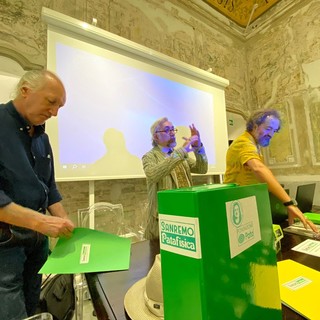 'Sanremo Patafisica': presentata l'iniziativa che legherà la città alla 'scienza delle scienze' 'Sanremo Patafisica': presentata l'iniziativa che legherà la città alla 'scienza delle scienze'