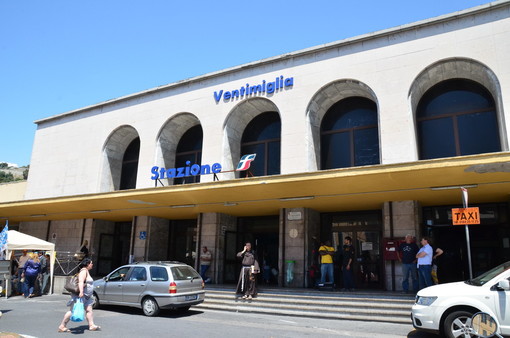 Ventimiglia: domattina la visita del Ministro Alfano, svuotato il centro di prima accoglienza alla stazione