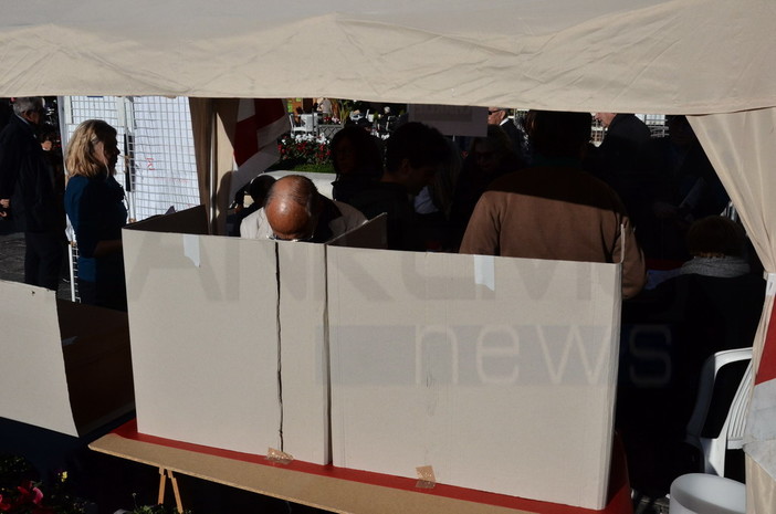 Santo Stefano al Mare: Il presidente del seggio delle primarie Valerio Ferrari: "Ecco come si sono svolti i fatti"