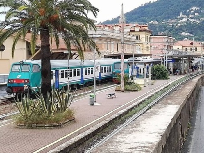 Linea Genova-Savona-Ventimiglia: ripresa la circolazione ferroviaria tra Alassio e Andora Linea Genova-Savona-Ventimiglia: ripresa la circolazione ferroviaria tra Alassio e Andora
