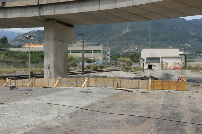Ventimiglia: dalla Prefettura arriva la conferma della possibile apertura nel week end del centro di accoglienza dei migranti Ventimiglia: dalla Prefettura arriva la conferma della possibile apertura nel week end del centro di accoglienza dei migranti