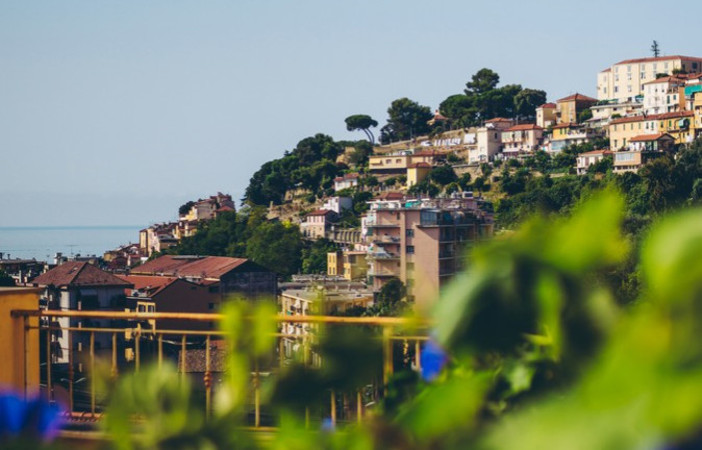 Sanremo tra Tradizione e Innovazione: Turismo, Gioco e la Sfida del Bitcoin