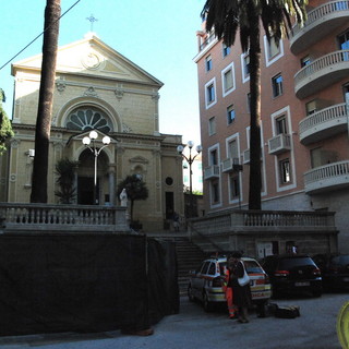 I soccorsi fuori dalla Chiesa