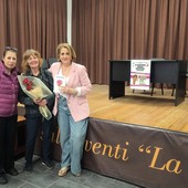 Ospedaletti, Stefania Bertola presenta "La rosa e la spina" al Festival delle Ragazze (Video) Ospedaletti, Stefania Bertola presenta "La rosa e la spina" al Festival delle Ragazze (Video)