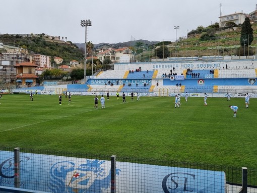 Calcio. Serie D, sospesa al 77' Sanremese-Chisola per infortunio all'arbitro Tagliente Calcio. Serie D, sospesa al 77' Sanremese-Chisola per infortunio all'arbitro Tagliente