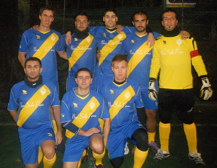 Calcio amatori: anche durante la settimana del Festival si è giocato il 'Ceci Von Mayer' Calcio amatori: anche durante la settimana del Festival si è giocato il 'Ceci Von Mayer'