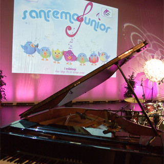 Iscrizioni aperte a Sanremo Junior 2012, il concorso che porta i piccoli artisti sul palco dell'Ariston Iscrizioni aperte a Sanremo Junior 2012, il concorso che porta i piccoli artisti sul palco dell'Ariston