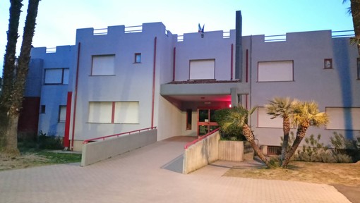 Bordighera, larve nel cibo della mensa: Elior avvia controlli straordinari e disinfestazione alle 'Rodari'