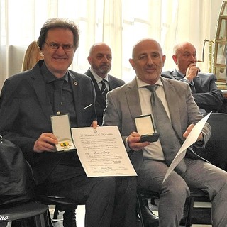 Anche due sanremesi a Genova per ricevere l'onorificenza della 'Stella al Merito del Lavoro' (Foto e Video) Anche due sanremesi a Genova per ricevere l'onorificenza della 'Stella al Merito del Lavoro' (Foto e Video)