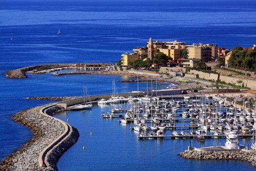 Sapori del Ponente in festa: a San Lorenzo al Mare una serata dedicata alle eccellenze agricole e agli agriturismi del territorio Sapori del Ponente in festa: a San Lorenzo al Mare una serata dedicata alle eccellenze agricole e agli agriturismi del territorio