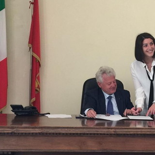 Nuovo sistema raccolta rifiuti a Ventimiglia: Comune al lavoro per informare i cittadini in vista del 1° settembre Nuovo sistema raccolta rifiuti a Ventimiglia: Comune al lavoro per informare i cittadini in vista del 1° settembre