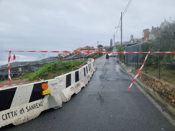 Sanremo: si aggrava lo stato della Strada Solaro Rapalin, instaurato il divieto di transito Sanremo: si aggrava lo stato della Strada Solaro Rapalin, instaurato il divieto di transito
