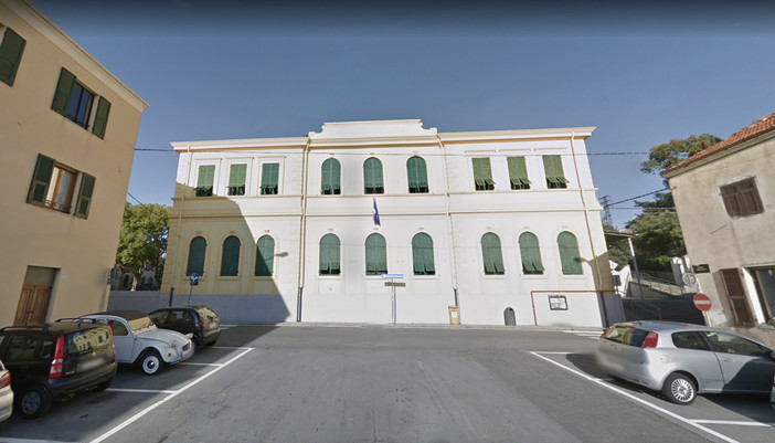 Bussana: un milione di euro per la sicurezza sismica della scuola Ghirotti Bussana: un milione di euro per la sicurezza sismica della scuola Ghirotti