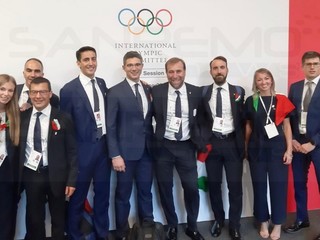 Manelli con lo staff Olimpico