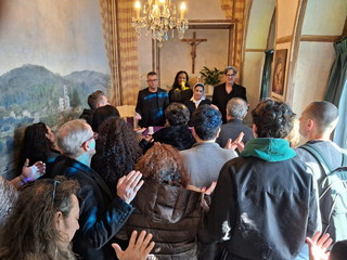 Momento di Preghiera all'interno della Cappella di Villa Garnier