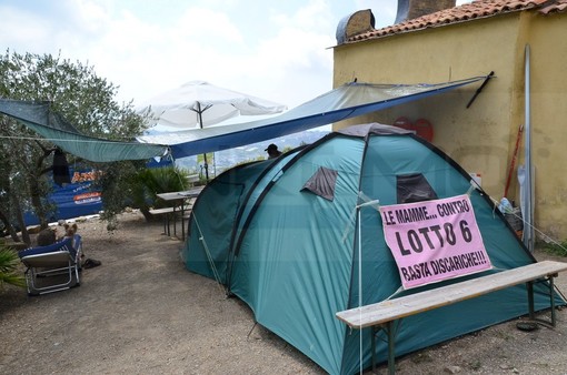 Sanremo: prima dei Capigruppo il PD al 'Presidio' contro il Lotto 6 "Il Comune può solo decidere di conferire i rifiuti altrove!"