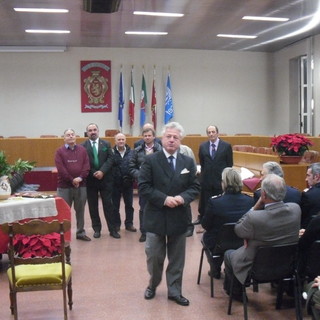 Ventimiglia: “Stréna de Deinà”, nel pomeriggio scambio d’auguri e di doni tra Amministrazione e Associazioni cittadine Ventimiglia: “Stréna de Deinà”, nel pomeriggio scambio d’auguri e di doni tra Amministrazione e Associazioni cittadine