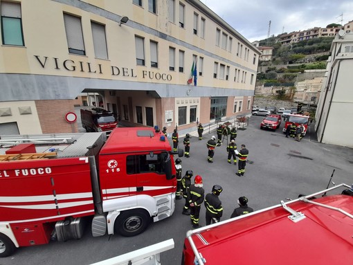 Imperia: questa mattina al Comando Provinciale i festeggiamenti dei Vigili del Fuoco di Santa Barbara (Foto e Video)
