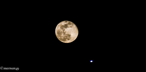 La Super Luna su Cervo (Foto Marcello Nan)
