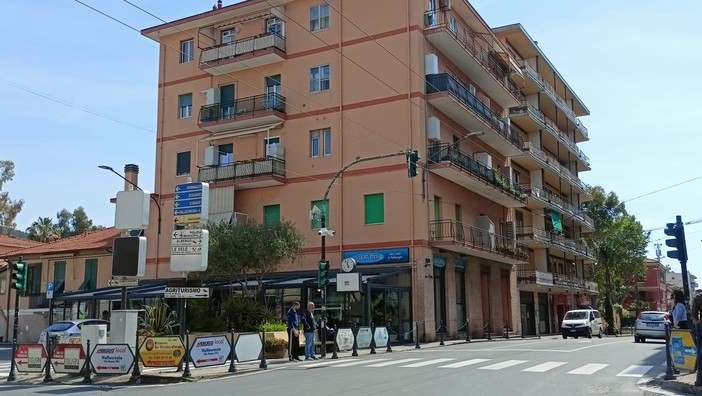 Vallecrosia: notti con il semaforo sull'Aurelia spento, sul posto ci saranno gli agenti della Municipale