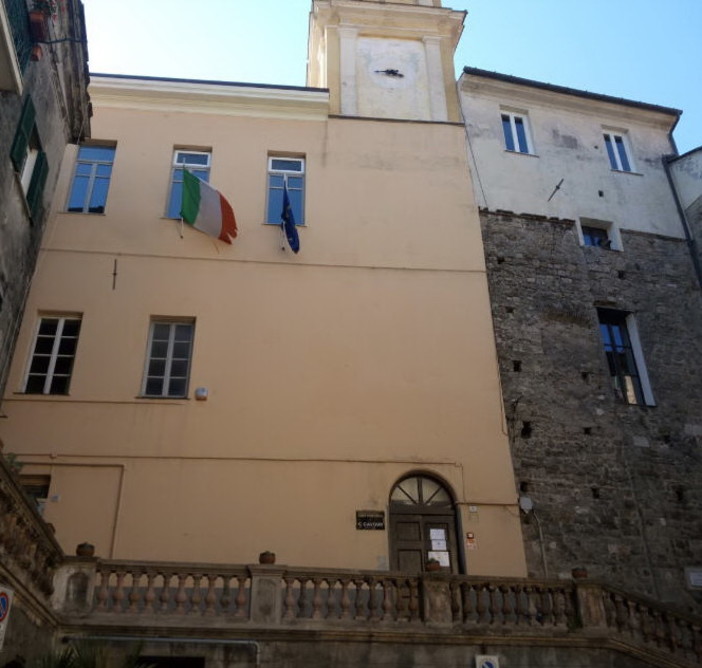 Ventimiglia: approvato dalla Giunta il progetto definitivo per la sistemazione del plesso scolastico 'Cavour' Ventimiglia: approvato dalla Giunta il progetto definitivo per la sistemazione del plesso scolastico 'Cavour'