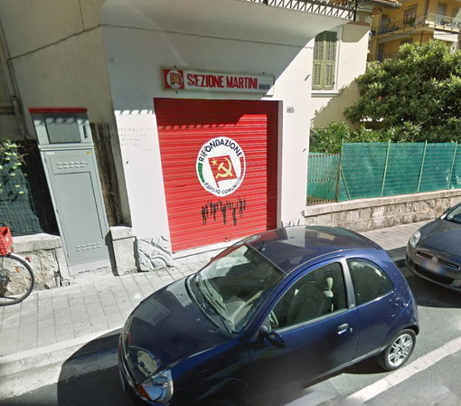 Vandalismo alla sede del PRC di Sanremo, solidarietà da Europa Verde e AVS: "Raid intollerabile, si faccia luce sui responsabili" Vandalismo alla sede del PRC di Sanremo, solidarietà da Europa Verde e AVS: "Raid intollerabile, si faccia luce sui responsabili"