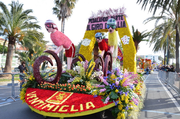 Ventimiglia: dopo 'SanremoInFiore' i ringraziamenti ai carristi dal Consigliere delegato Alessandro Ghirri Ventimiglia: dopo 'SanremoInFiore' i ringraziamenti ai carristi dal Consigliere delegato Alessandro Ghirri