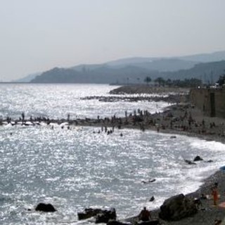 Imperia: i gestori degli stabilimenti balneari chiedono di poter tenere aperto fino a dicembre Imperia: i gestori degli stabilimenti balneari chiedono di poter tenere aperto fino a dicembre