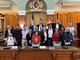 La foto di gruppo alla fine del consiglio comunale
