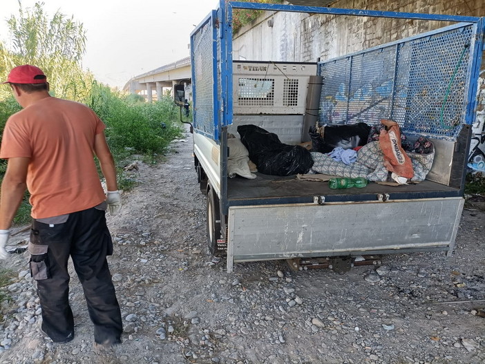 Ventimiglia: calano i migranti in città, comunque a breve un'ordinanza di sgombero del Roya Ventimiglia: calano i migranti in città, comunque a breve un'ordinanza di sgombero del Roya