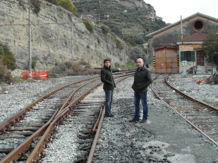 Rivoluzione parcheggi per Ventimiglia: ‘blitz’ di Confcommercio e Assessore Provinciale nelle aree ferroviarie, "Svolta epocale" Rivoluzione parcheggi per Ventimiglia: ‘blitz’ di Confcommercio e Assessore Provinciale nelle aree ferroviarie, "Svolta epocale"