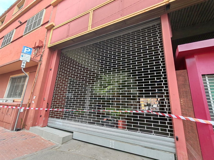 Ventimiglia: incendio di domenica sera al mercato coperto, indagata la proprietaria del box andato distrutto Ventimiglia: incendio di domenica sera al mercato coperto, indagata la proprietaria del box andato distrutto