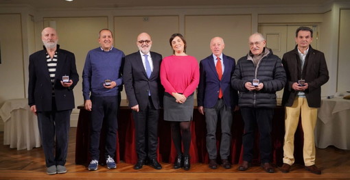 Sanremo: al Casinò sette dipendenti vanno in pensione, oggi il saluto del Cda in sala Biribissi (Foto)