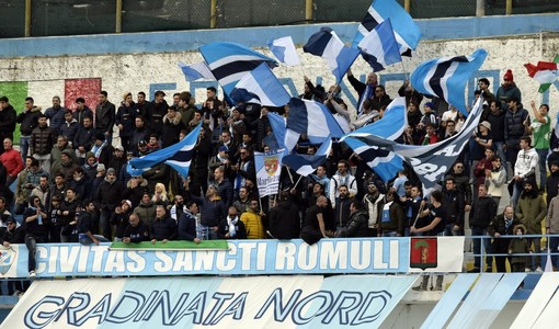 La Sanremese e la Gradinata Nord nel cuore di Sanremo, sabato banchetto dei supporter biancoazzurri in via Escoffier