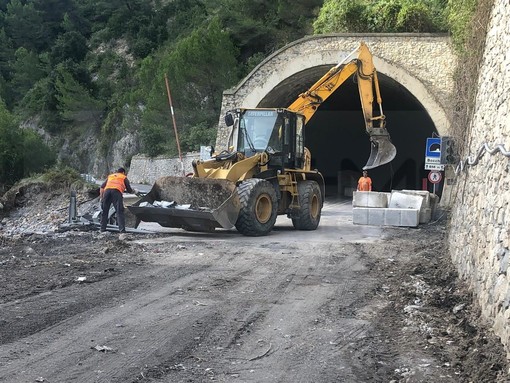 Riapre la Statale 20 franata in zona Trucco: dalle 9 di domani via al traffico a senso unico alternato Riapre la Statale 20 franata in zona Trucco: dalle 9 di domani via al traffico a senso unico alternato