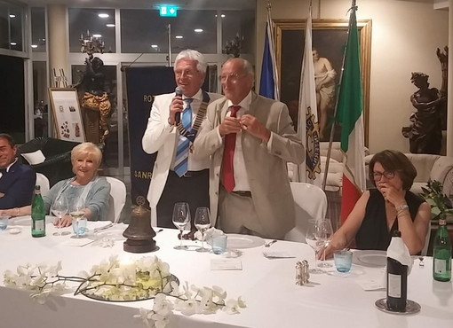 Bordighera: passaggio di consegne tra Presidenti martedì scorso per il Rotary Sanremo Hanbury